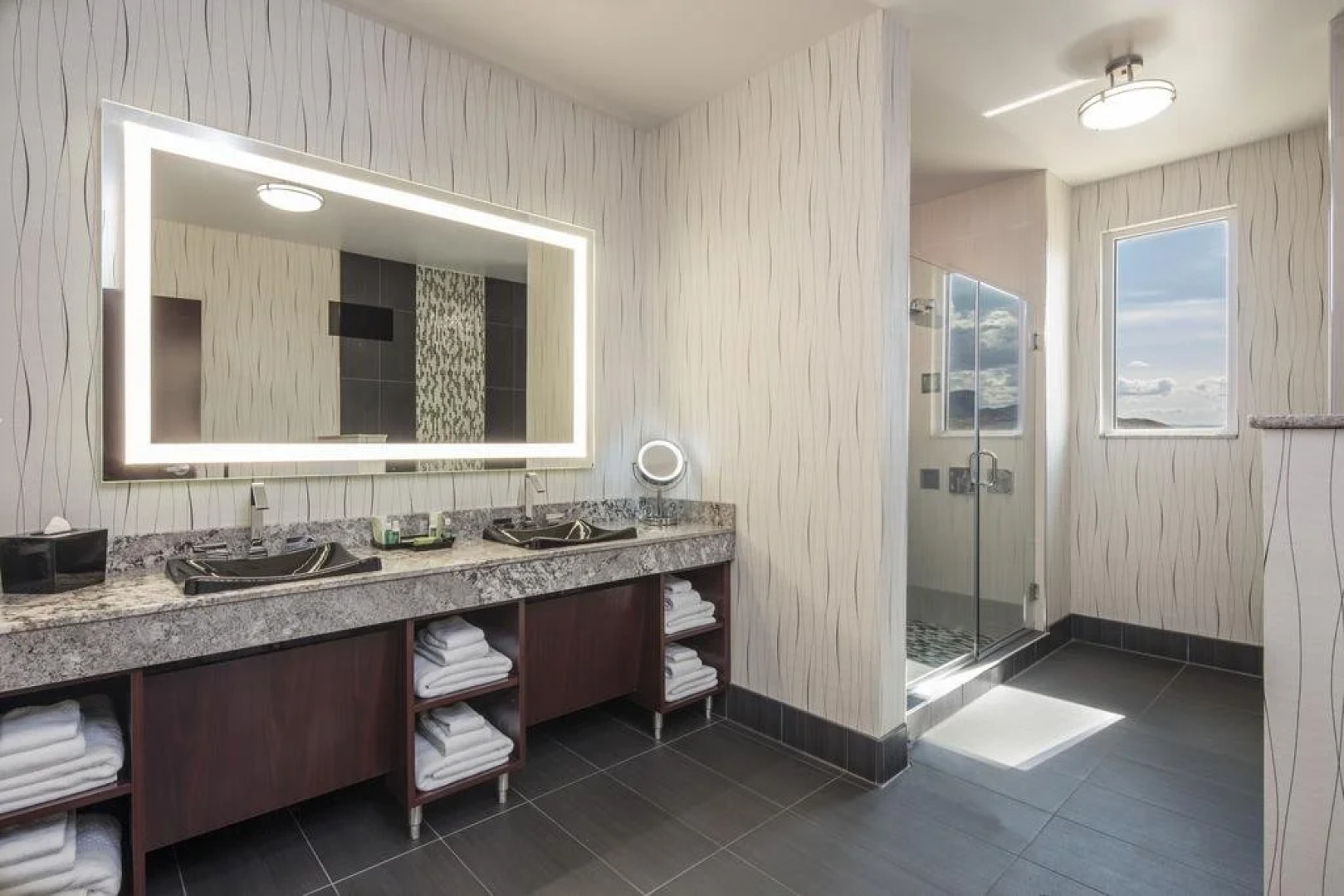 12 Tribes Omak Casino Hotel