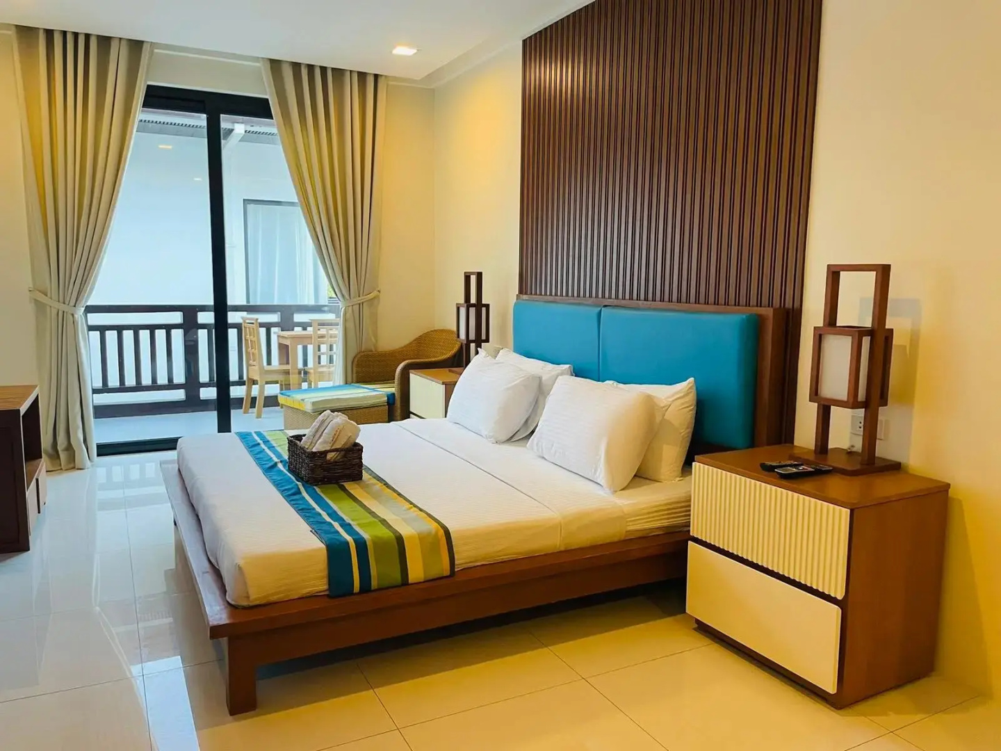 Puerto Del Sol Beach Resort