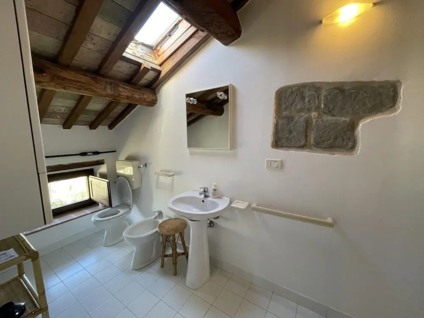 Spacious Holiday Home With Swimming Pool