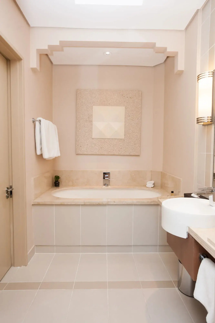 Suncoast Hotel & Towers