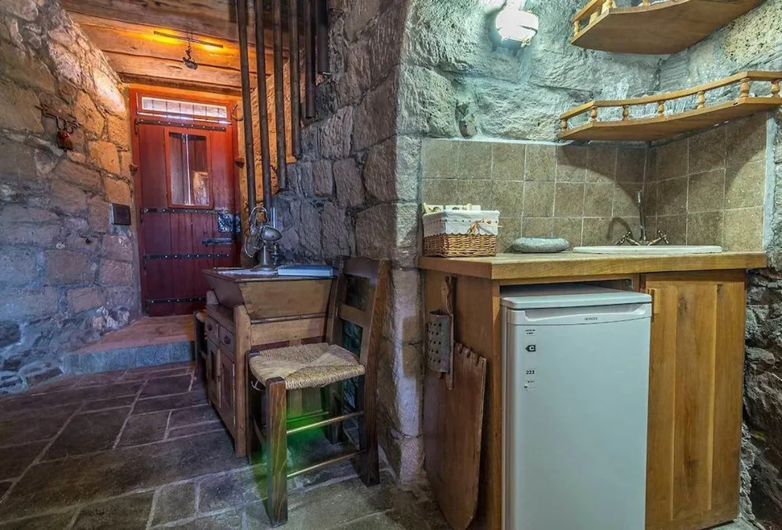 The Windmill Adamas Sea View