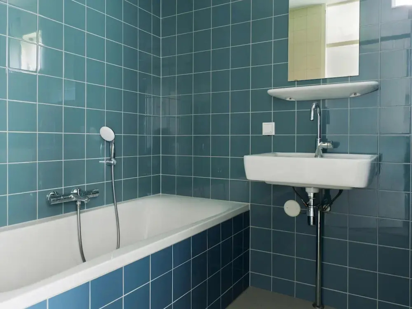 Bungalow in Friesland With Private Spa & Sloop