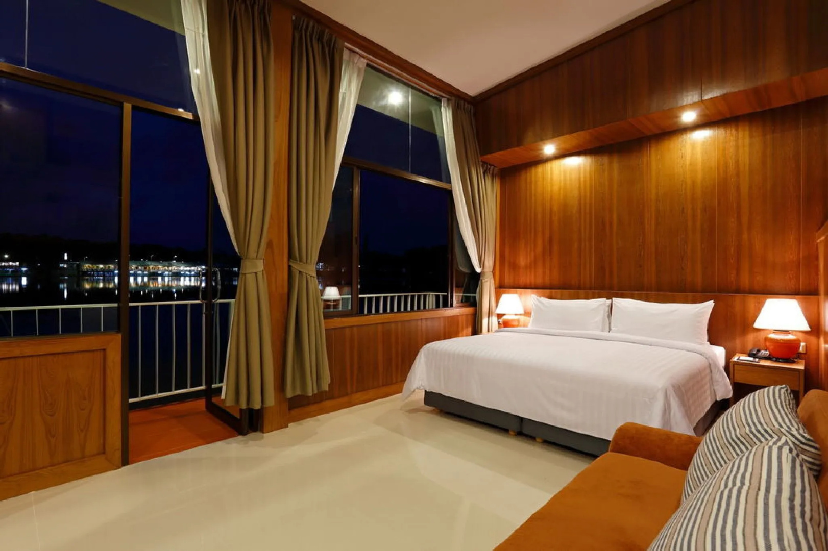 Chabana Resort