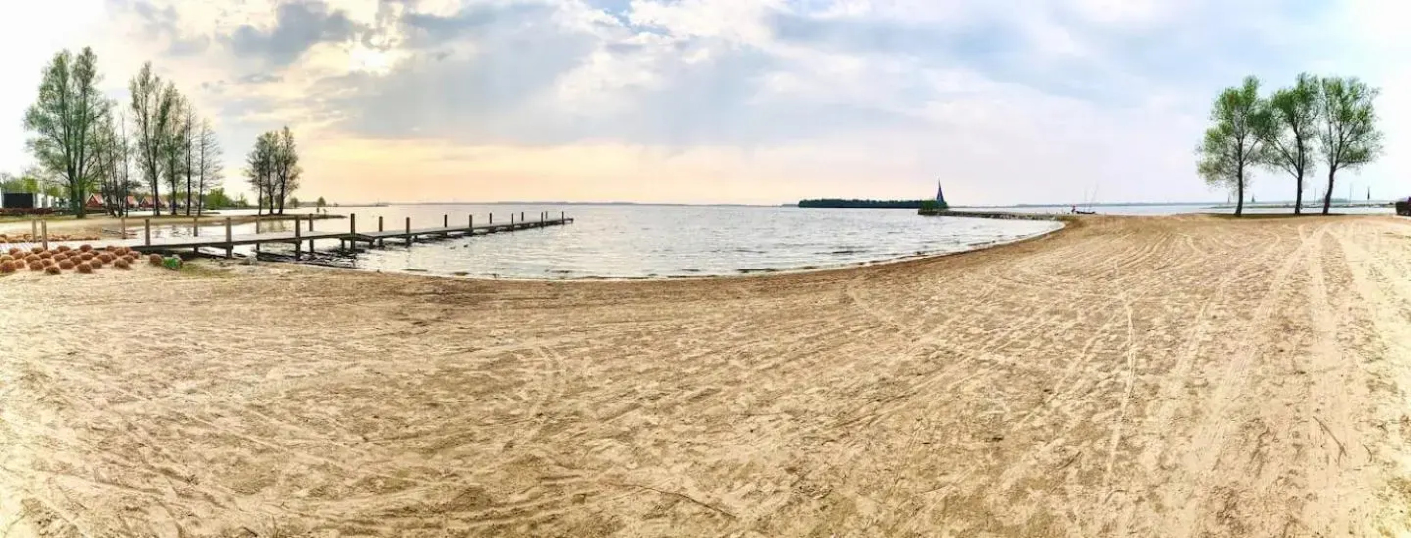 Prachtig 6-persoons chalet aan het Veluwemeer dichtbij Harderwijk, Amersfoort en Zwolle