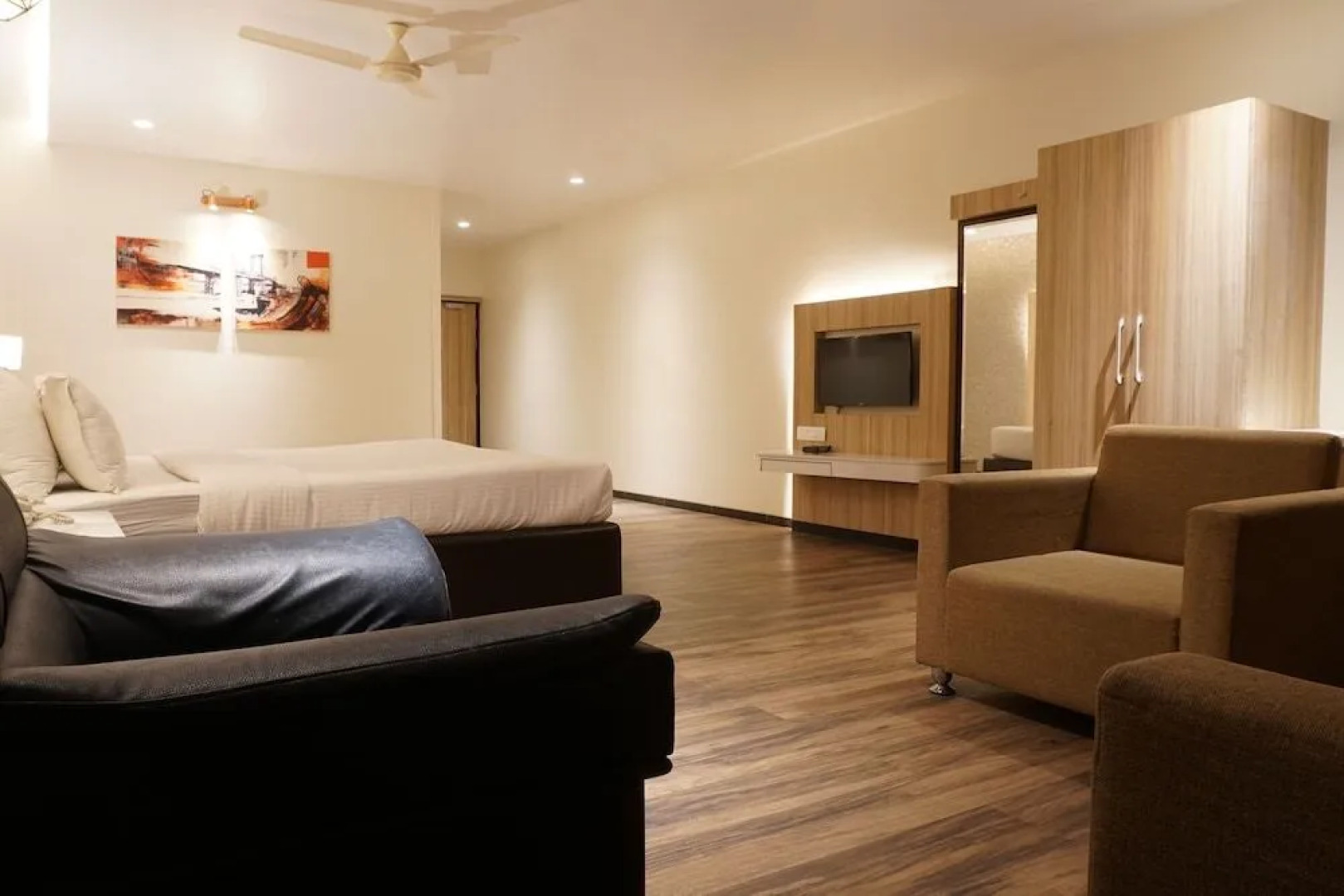 Palette Four Seasons Recreation Resort