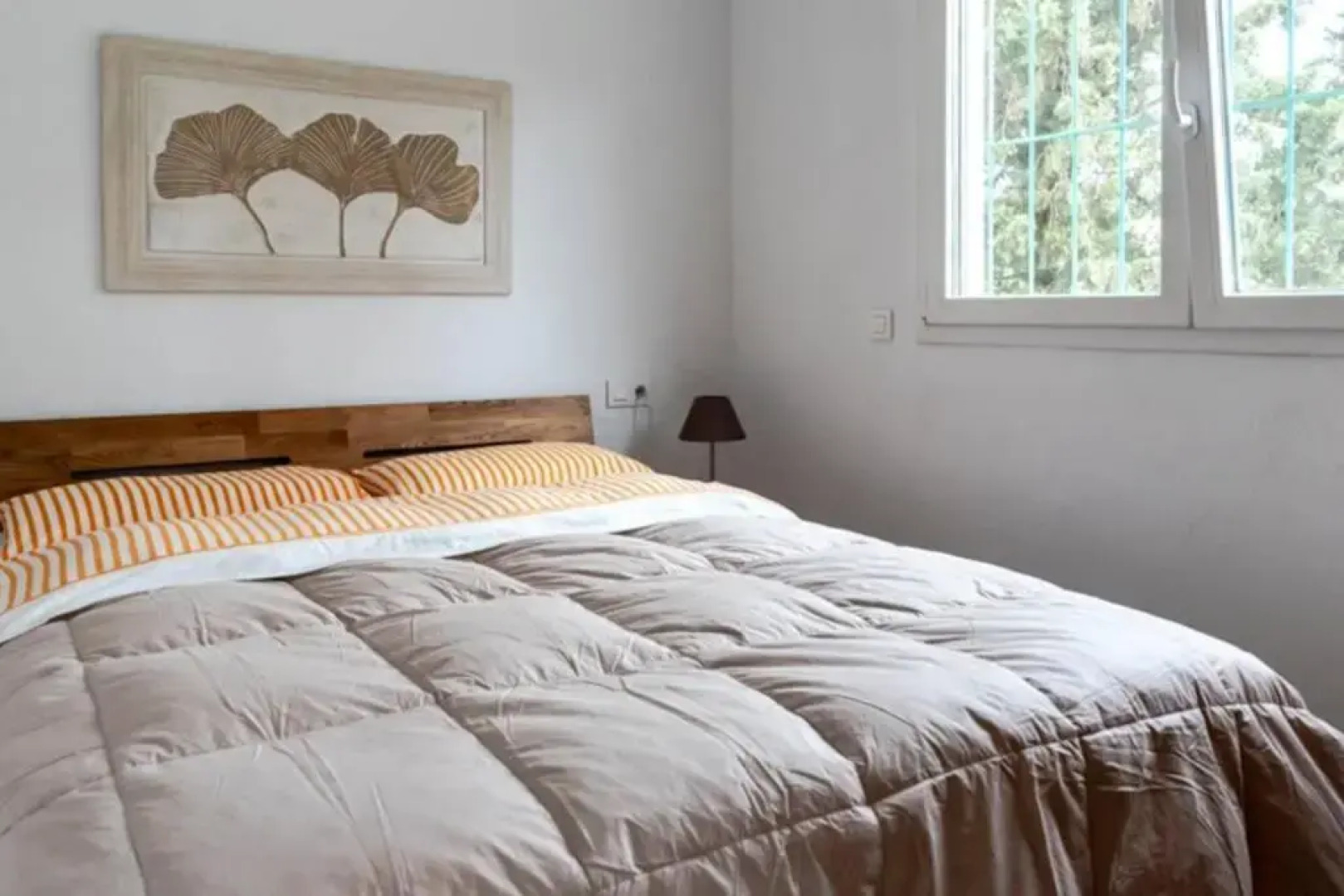 TurAlmeria - Casa Tranquila con Jardín y Aparcamiento privado