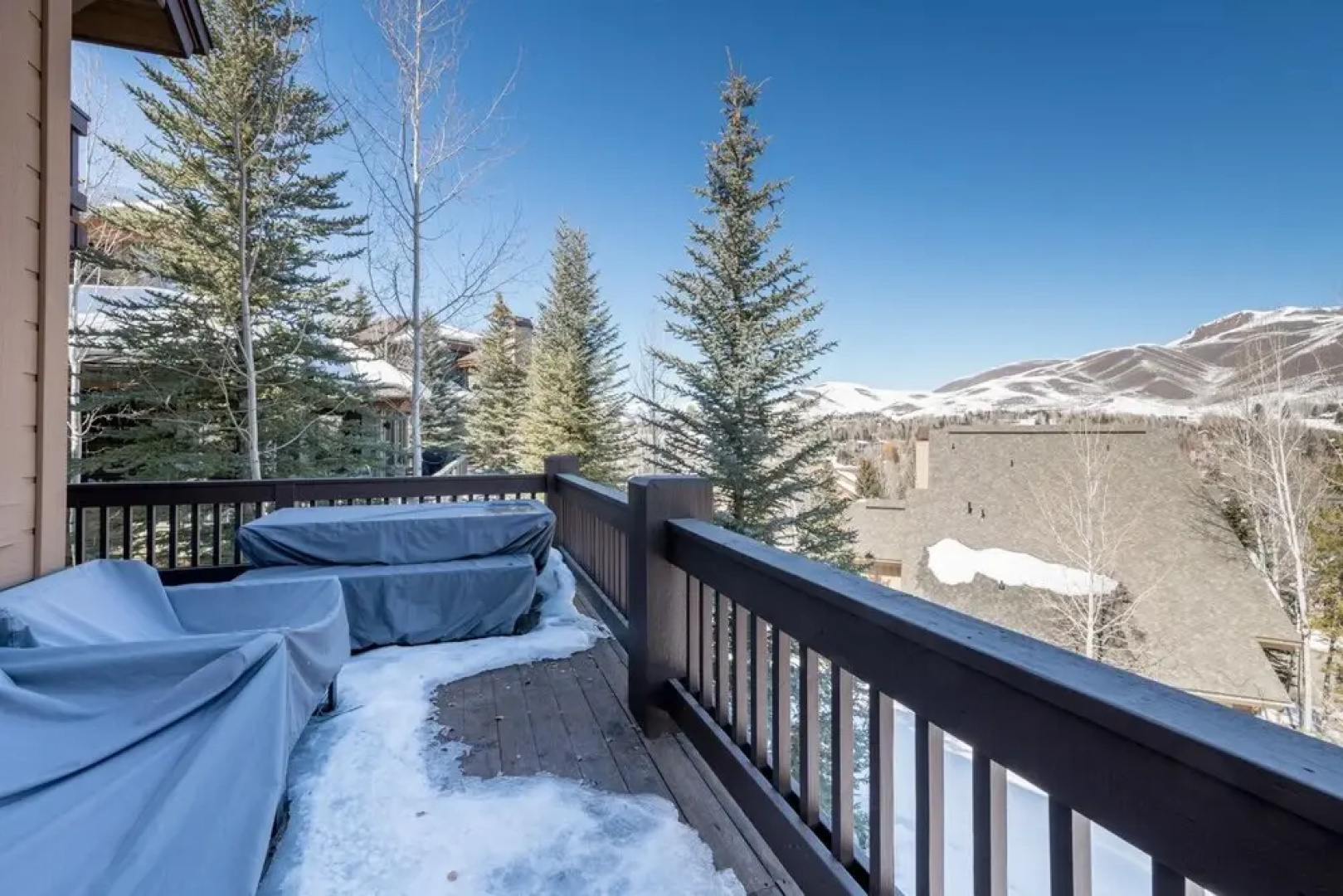 Crown Ranch 4
