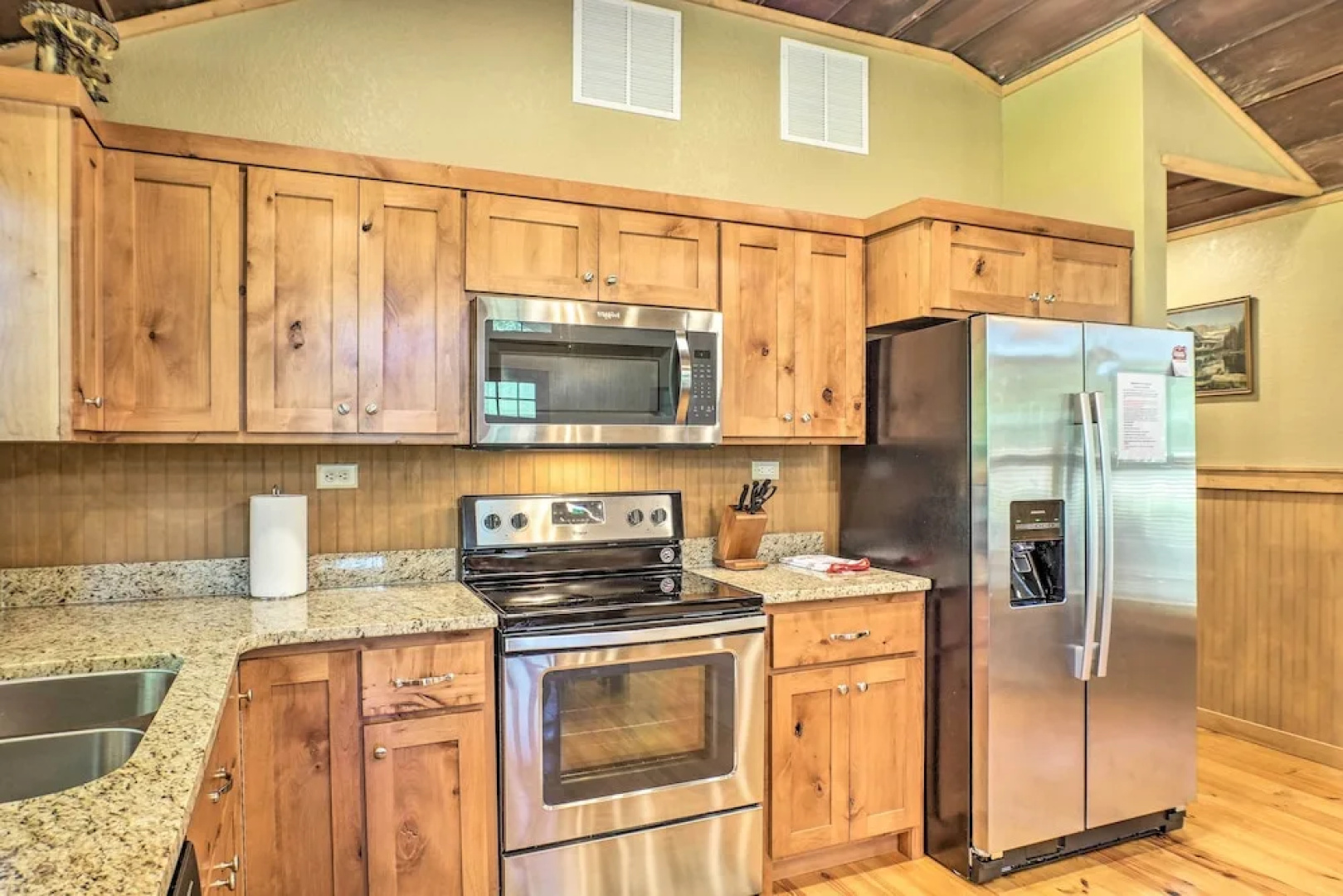 Guntersville Lake Cabin w/ 3 Fishing Ponds!