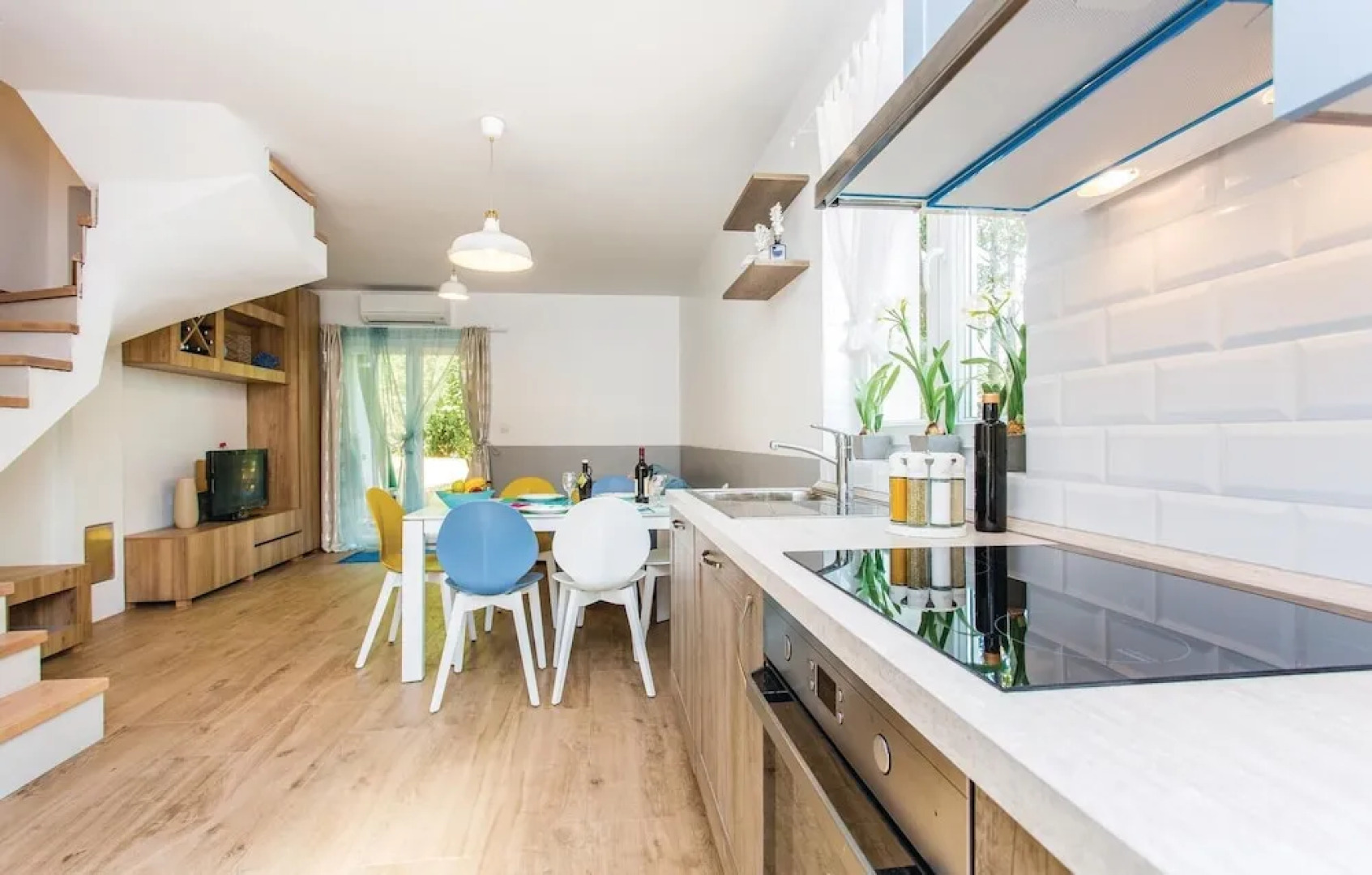 Beautiful Home in Klimno With Wifi and 2 Bedrooms