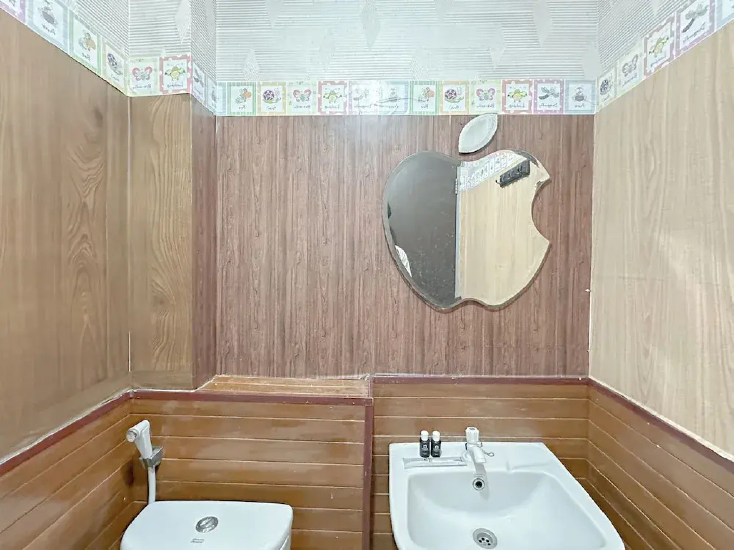 1BR Modern Suites at Tamansari Prospero Sidoarjo Apartment