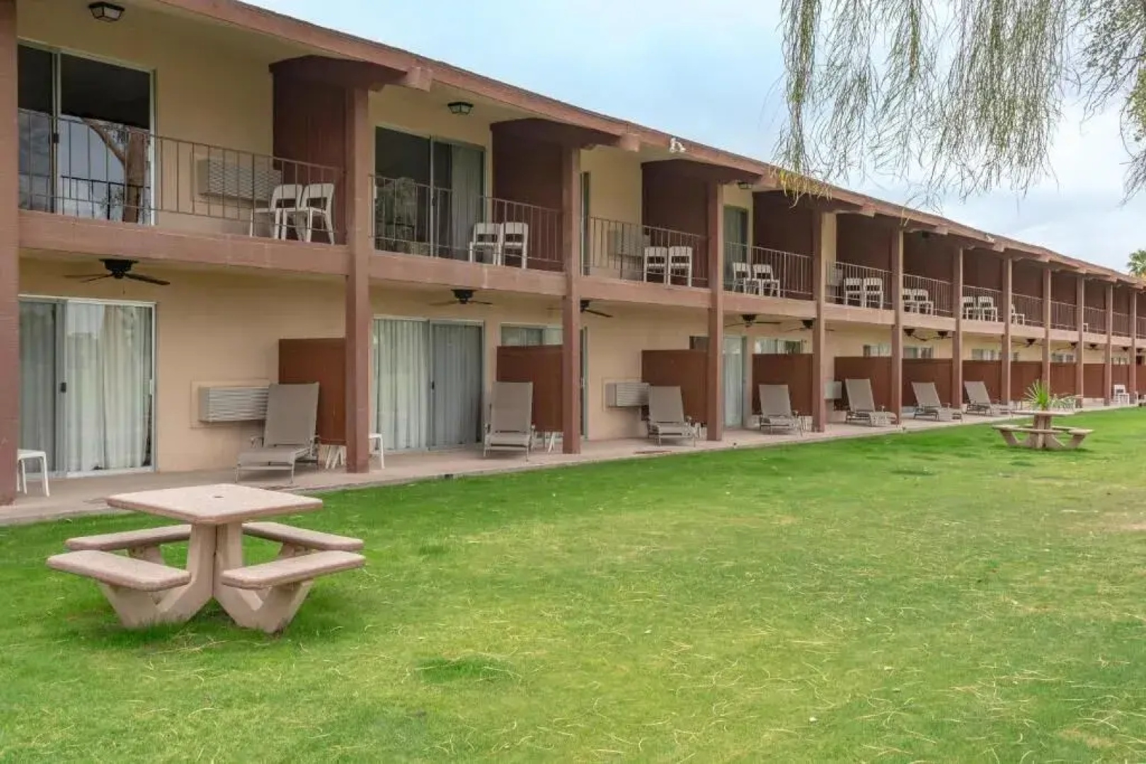 Barbara Worth Resort
