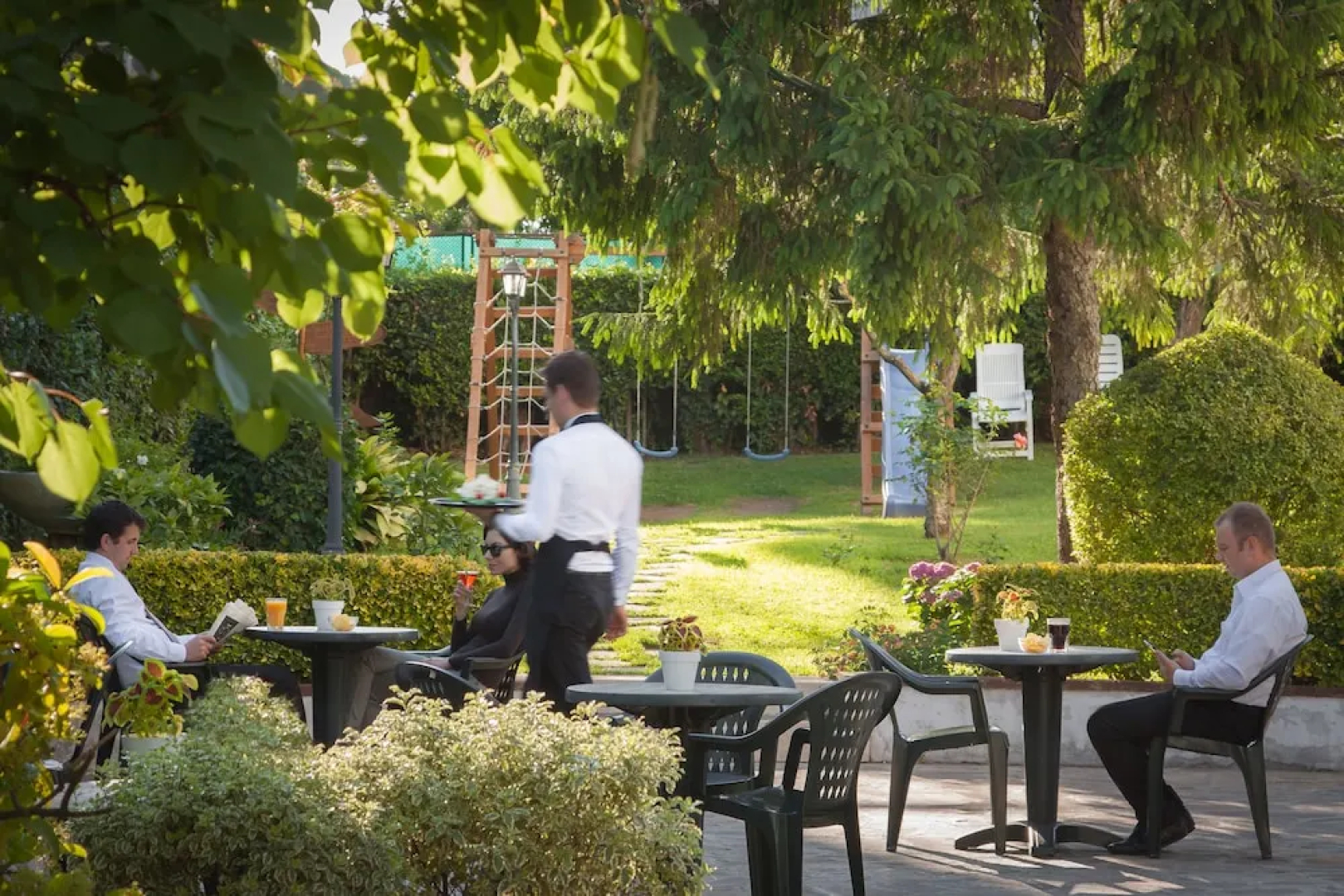 Massimi City Garden Hotel