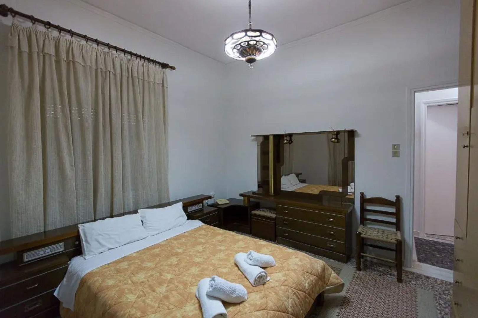 Flisvos Rooms