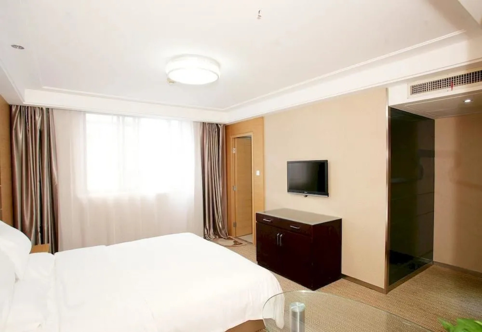 Yantai Tonghui Hotel