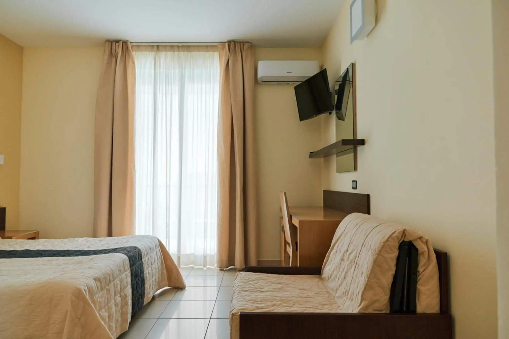 Ticho's Greenblu Hotel