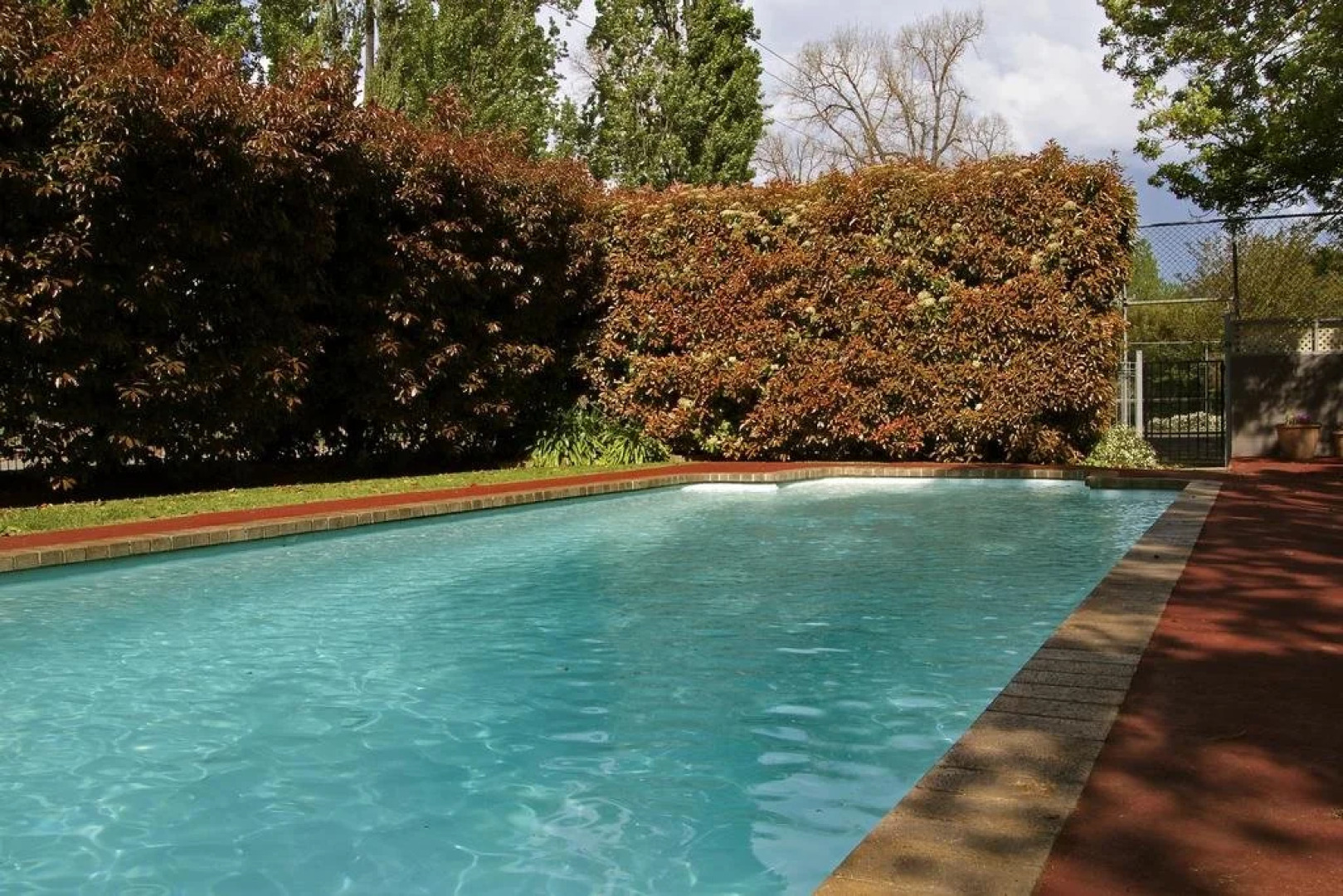 Grevillea Gardens Apartment 3