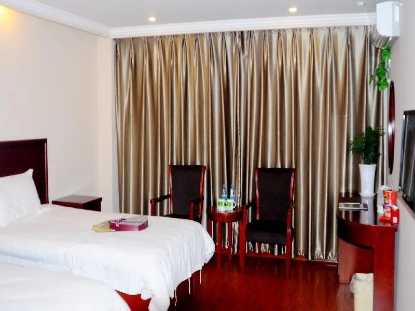 GreenTree Inn Huaian Lianshui Jindi International Garden Business Hotel