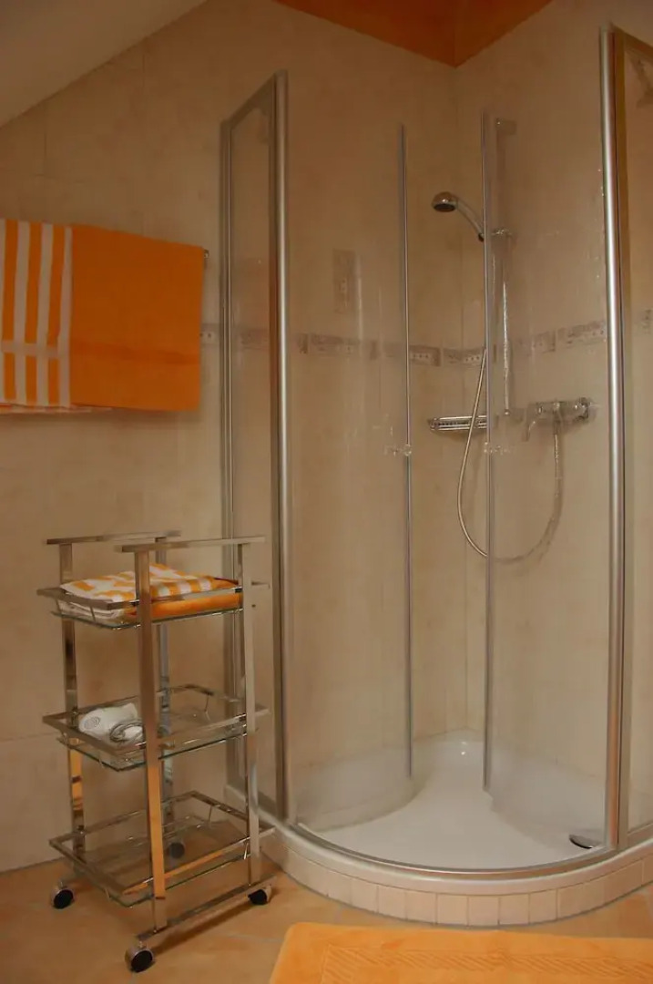 Wein- und Gaestehaus Genetsch