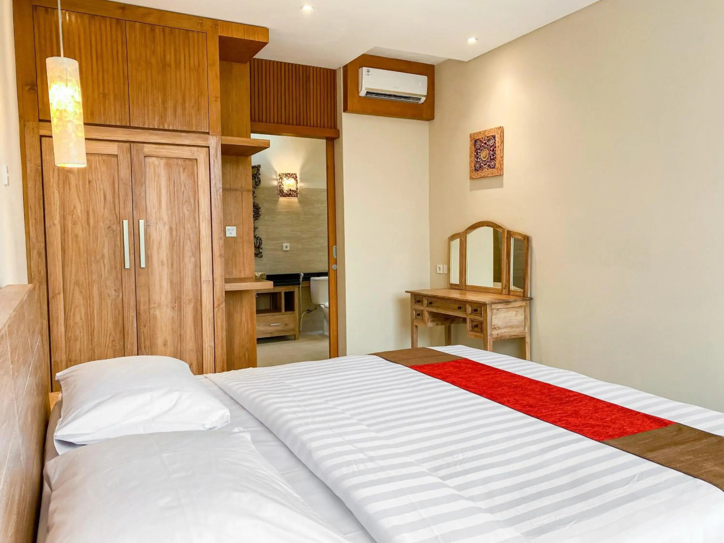 The Khayangan Dreams Villa Umalas