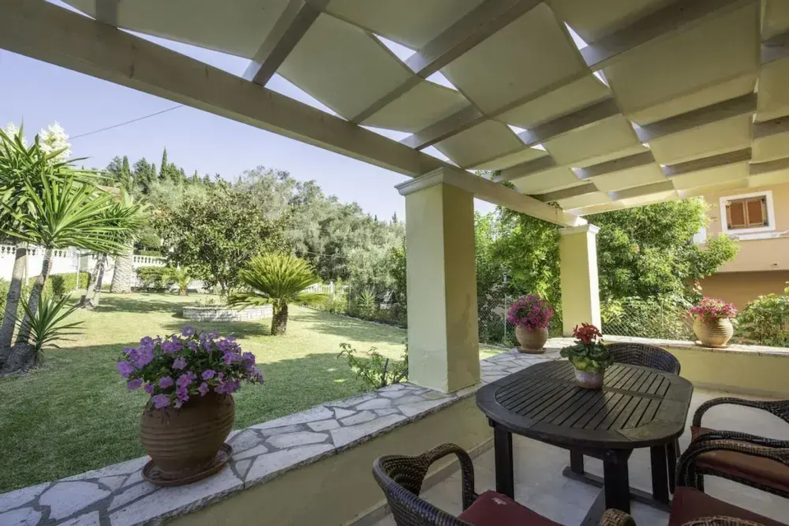 Miltiadis Apartments