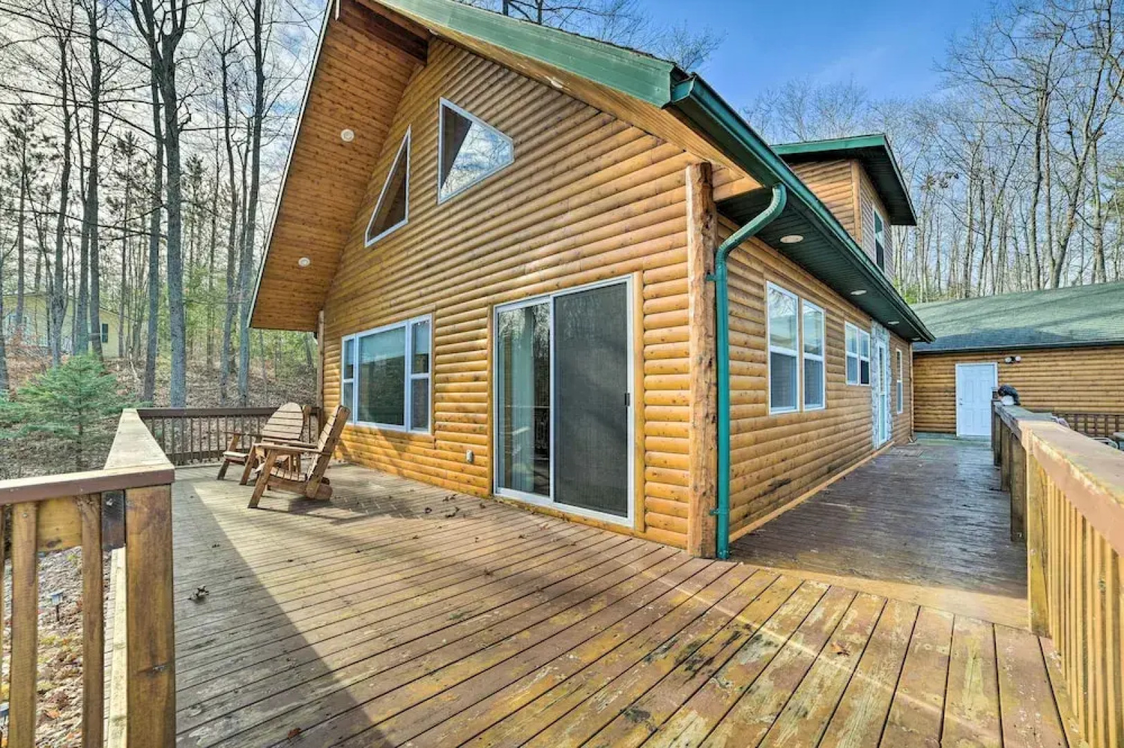 Secluded Lost Lake Cottage w/ Spacious Loft!