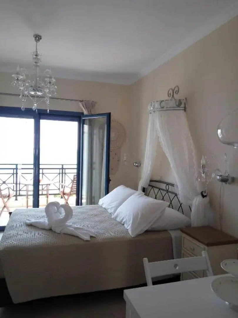 Sunrise Beauty by Zavolas Family - Limni Z2