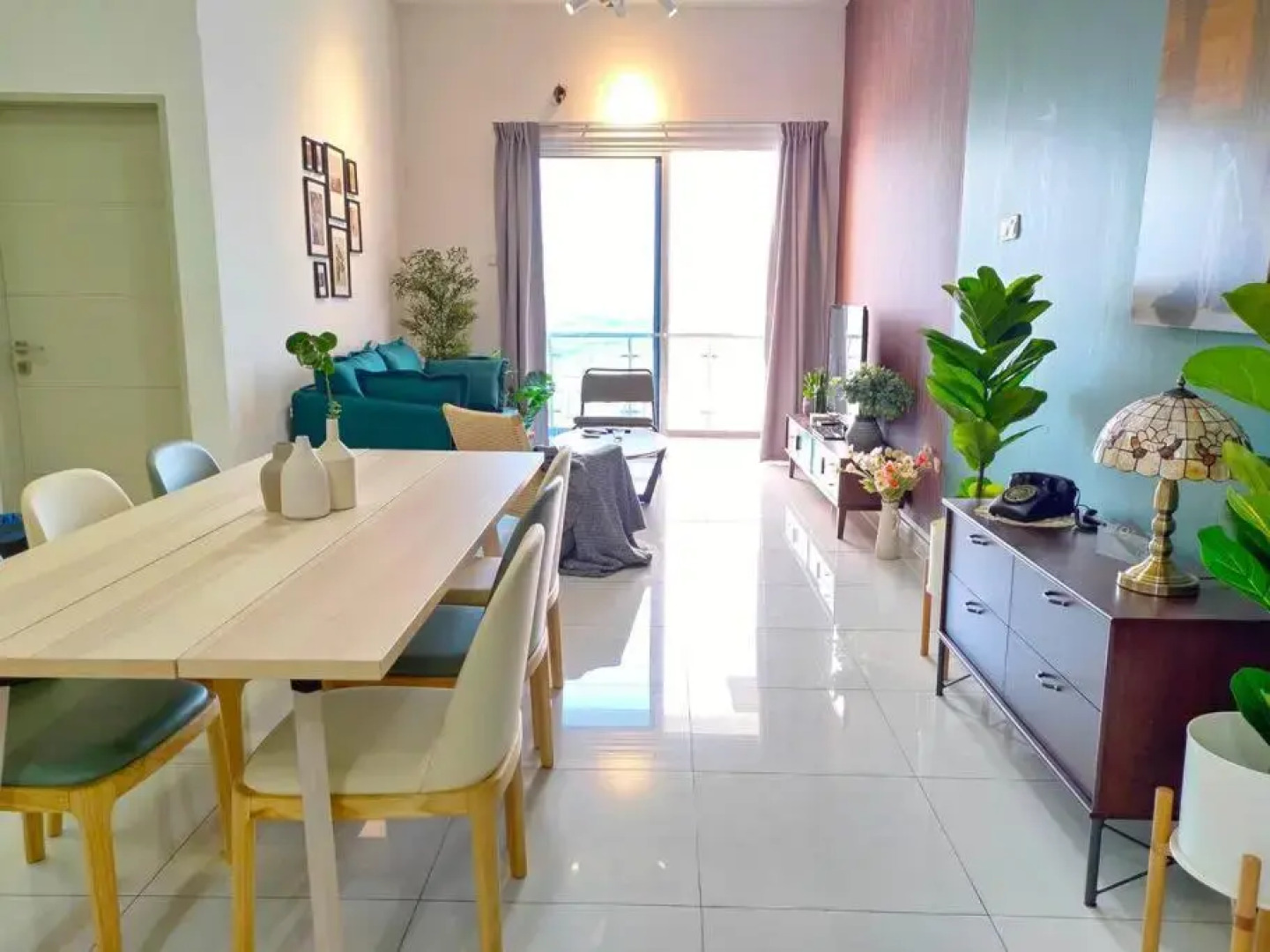 No.15 Eighties 80's @ Retro interior near Sunway