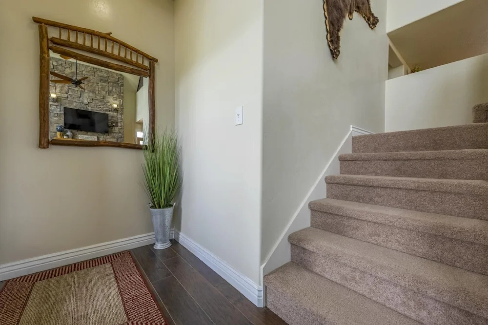 Family FUN Cabin! Sleeps 36, Mountainside w/ Beach Access, and Kid Paradise Yard