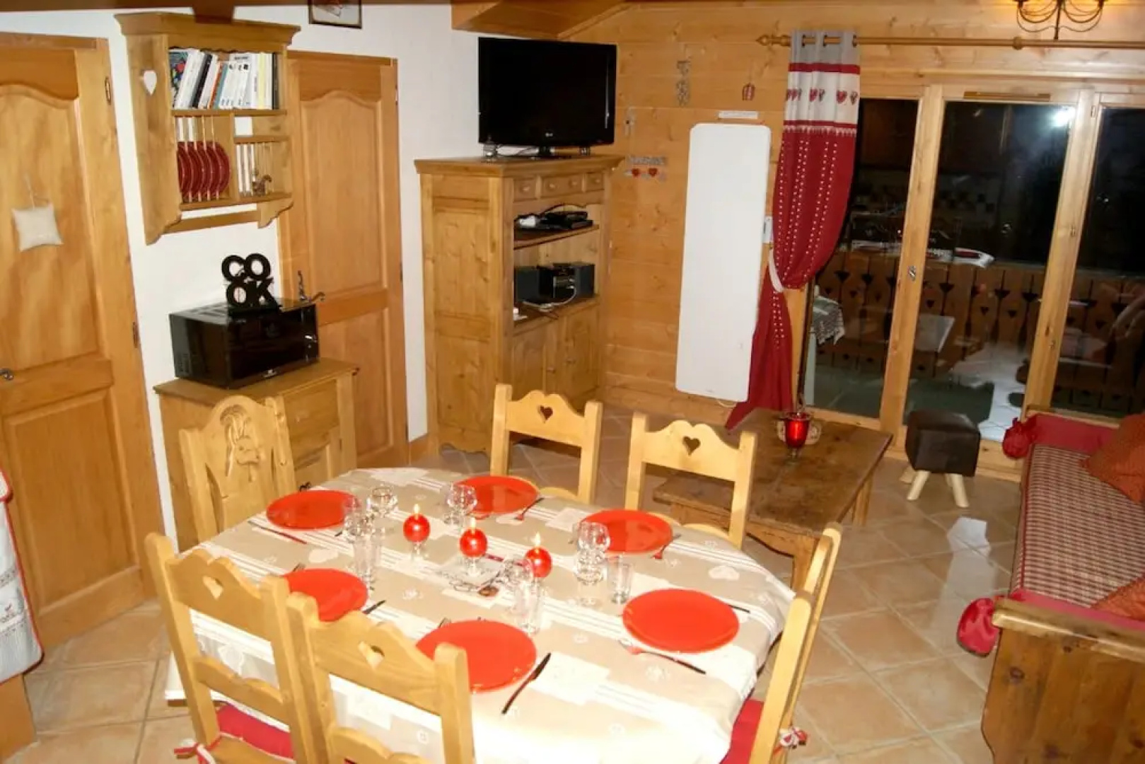 Apartment With 2 Bedrooms in Pralognan-la-vanoise, With Wonderful Moun