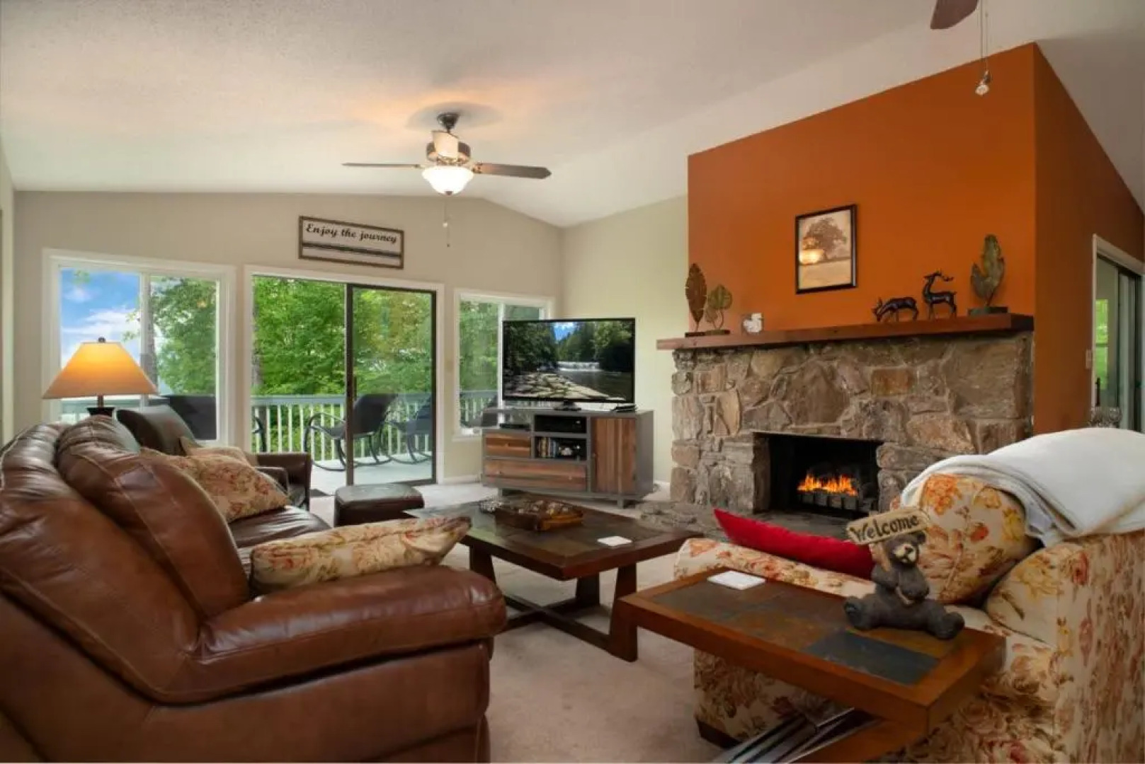 Journey House With Views