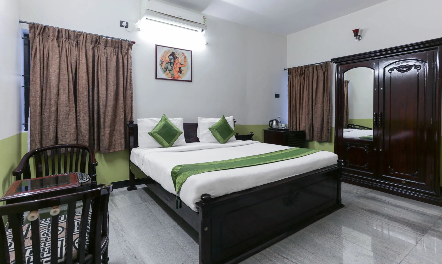 Treebo Simap Residency