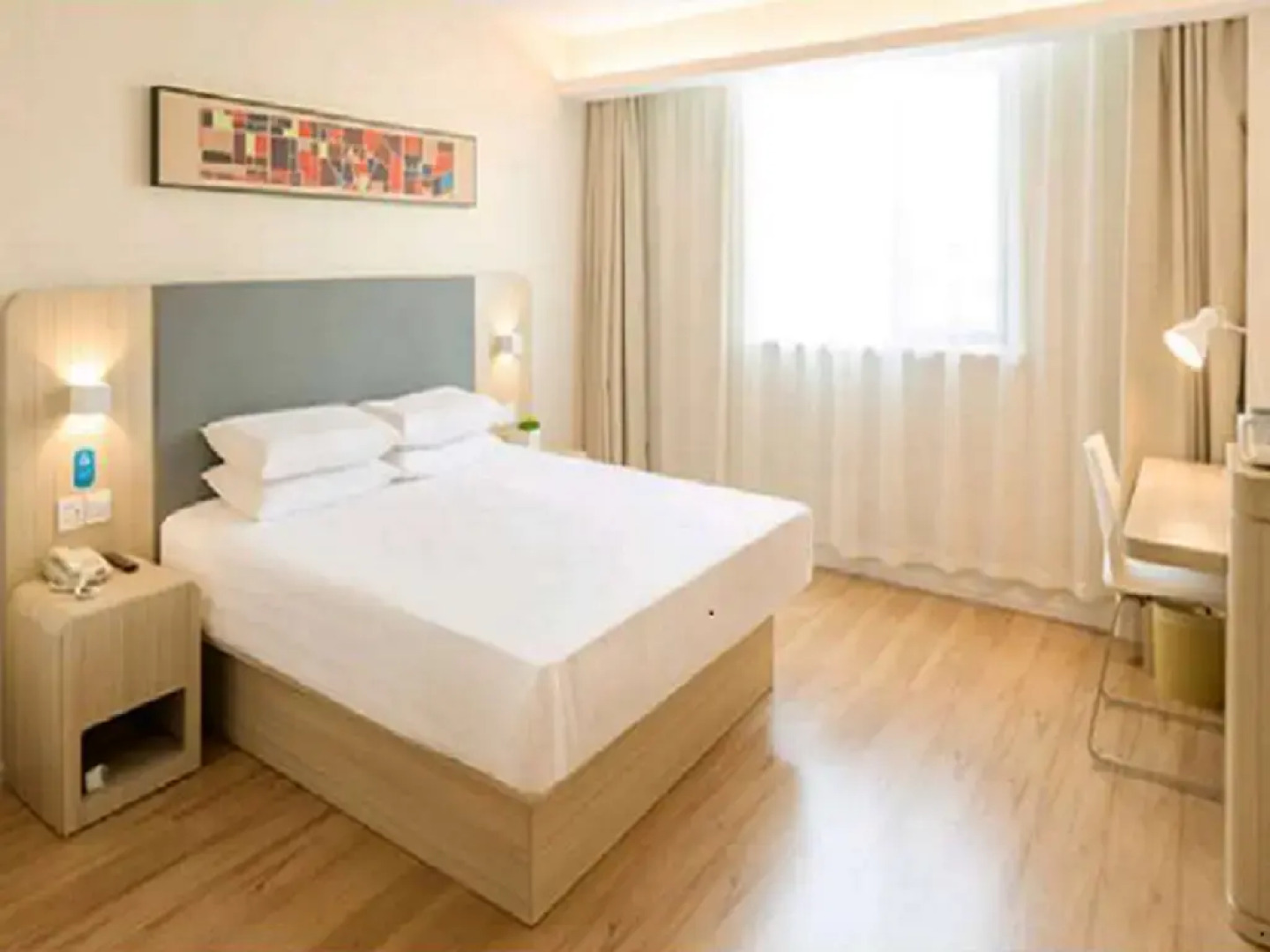 Homeinn Plus Hotel (Dunhua Railway Station)