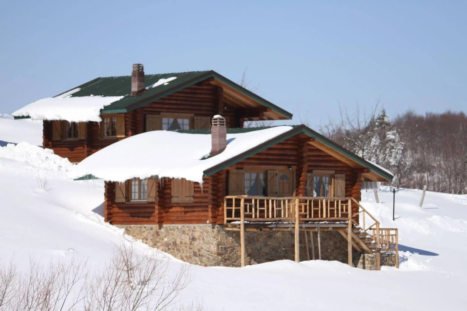 Sfendamos Wood Village