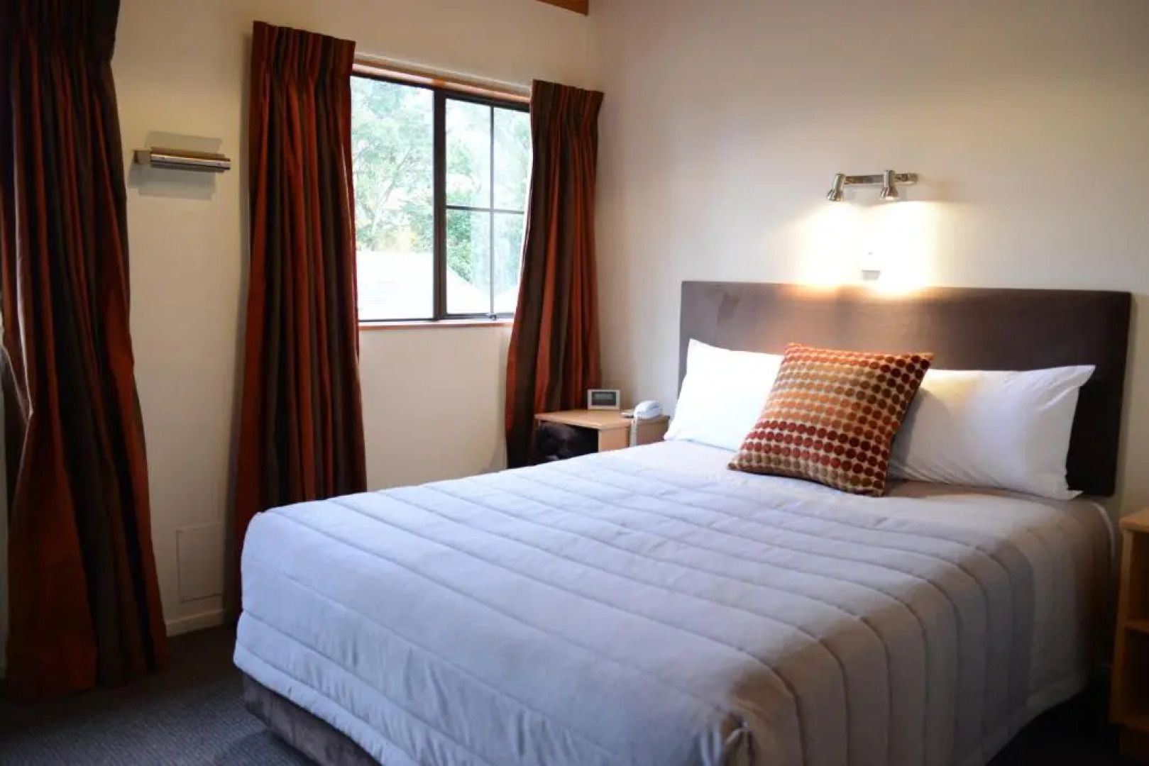 The Hobbit Motorlodge