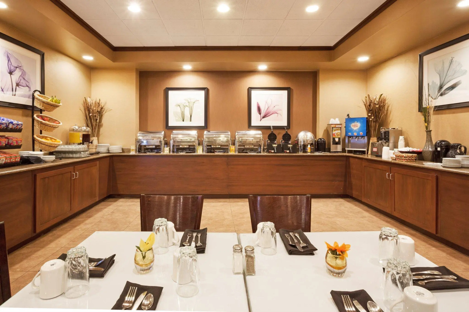Holiday Inn Express Richmond - Midtown by IHG