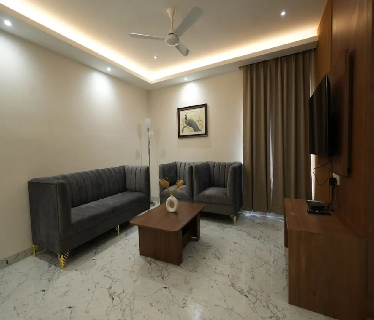 Hotel The Avoir Asansol