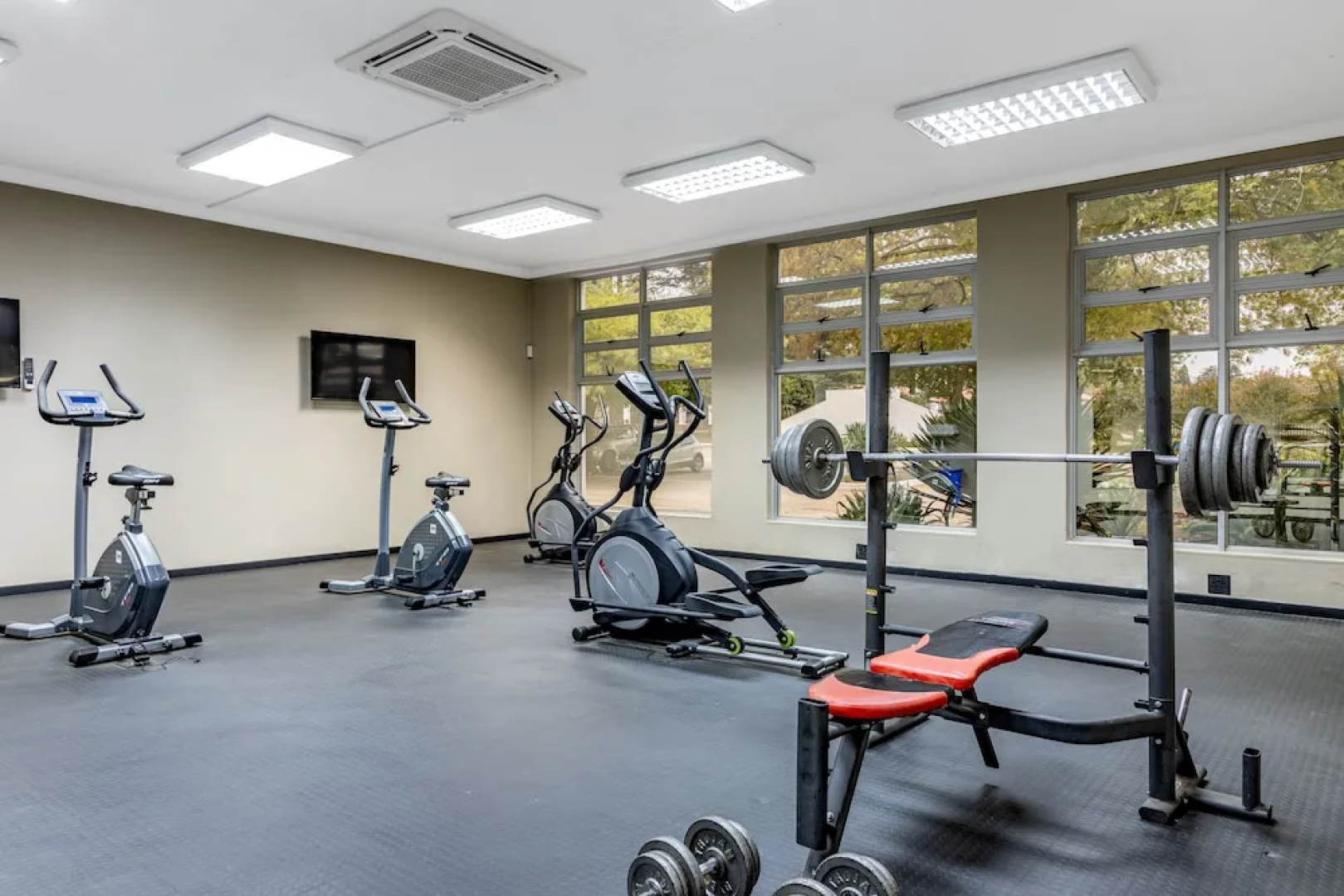 African Sky Hotels - Ermelo Inn