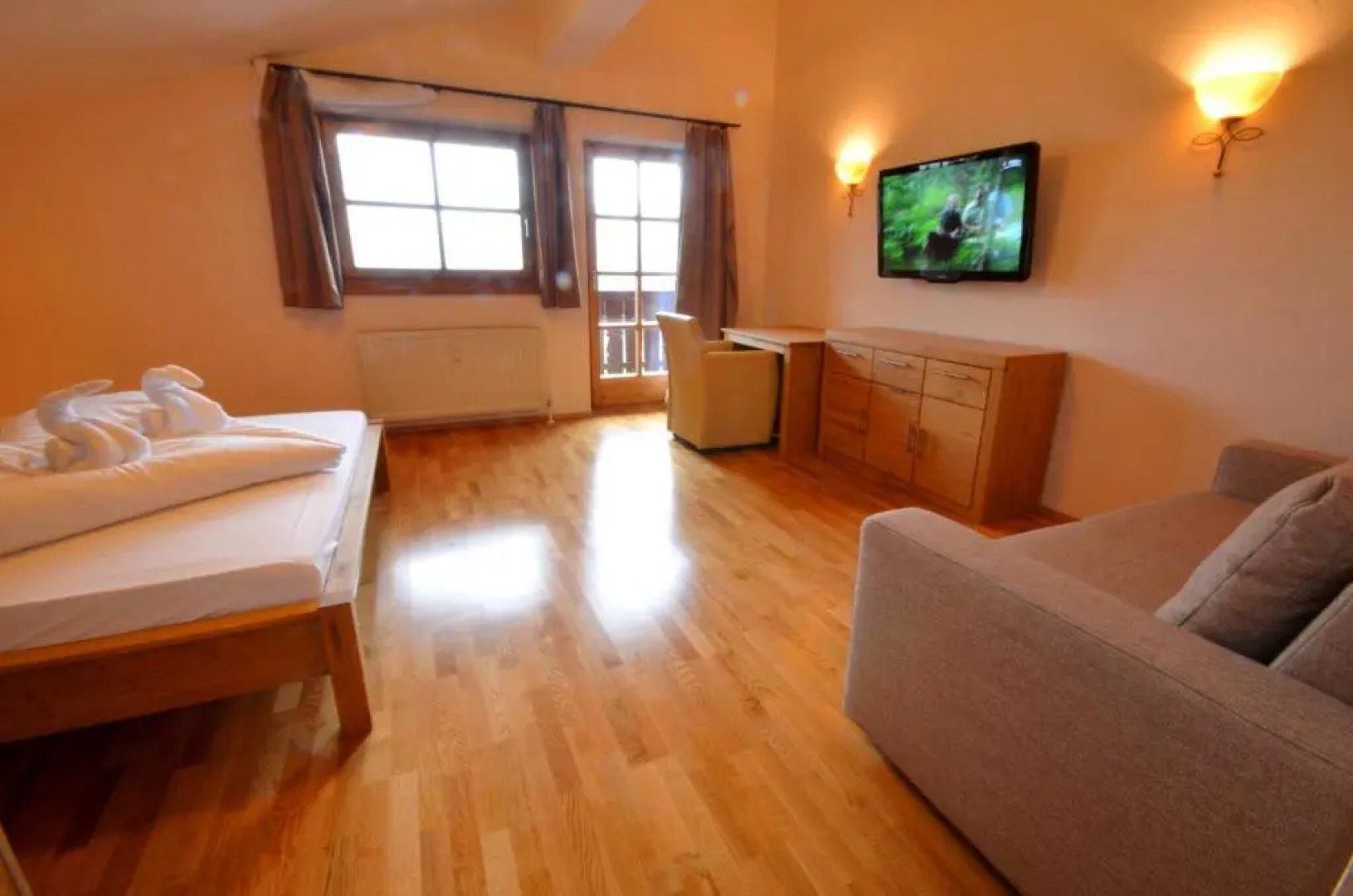 Select Apartments by Alpen Apartments