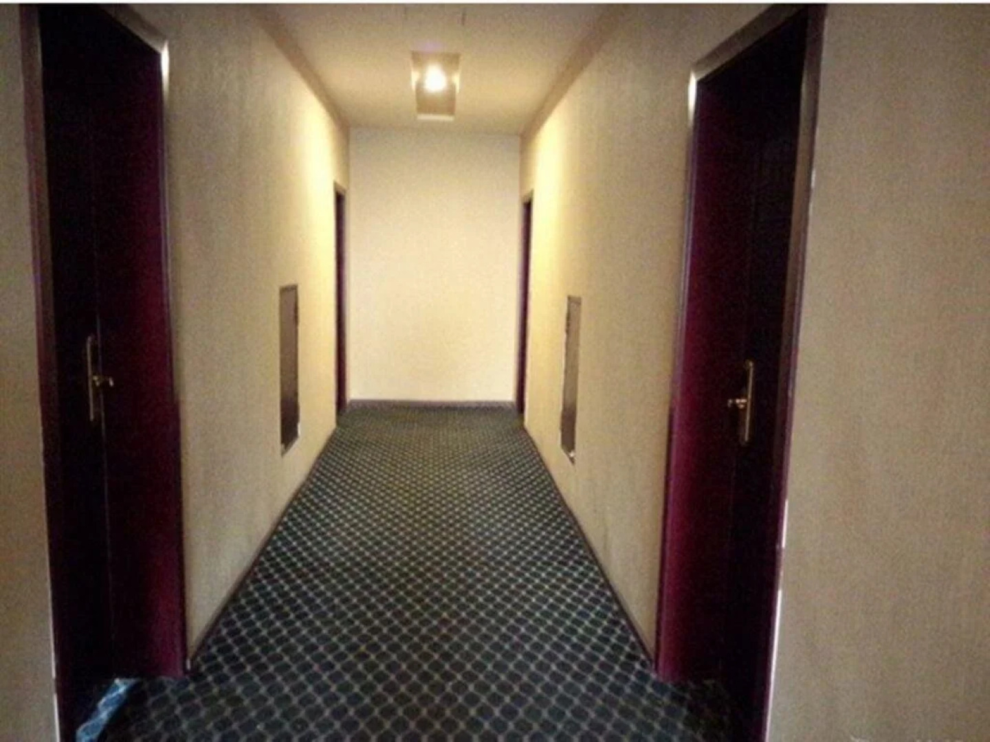 Huatai Business Hotel