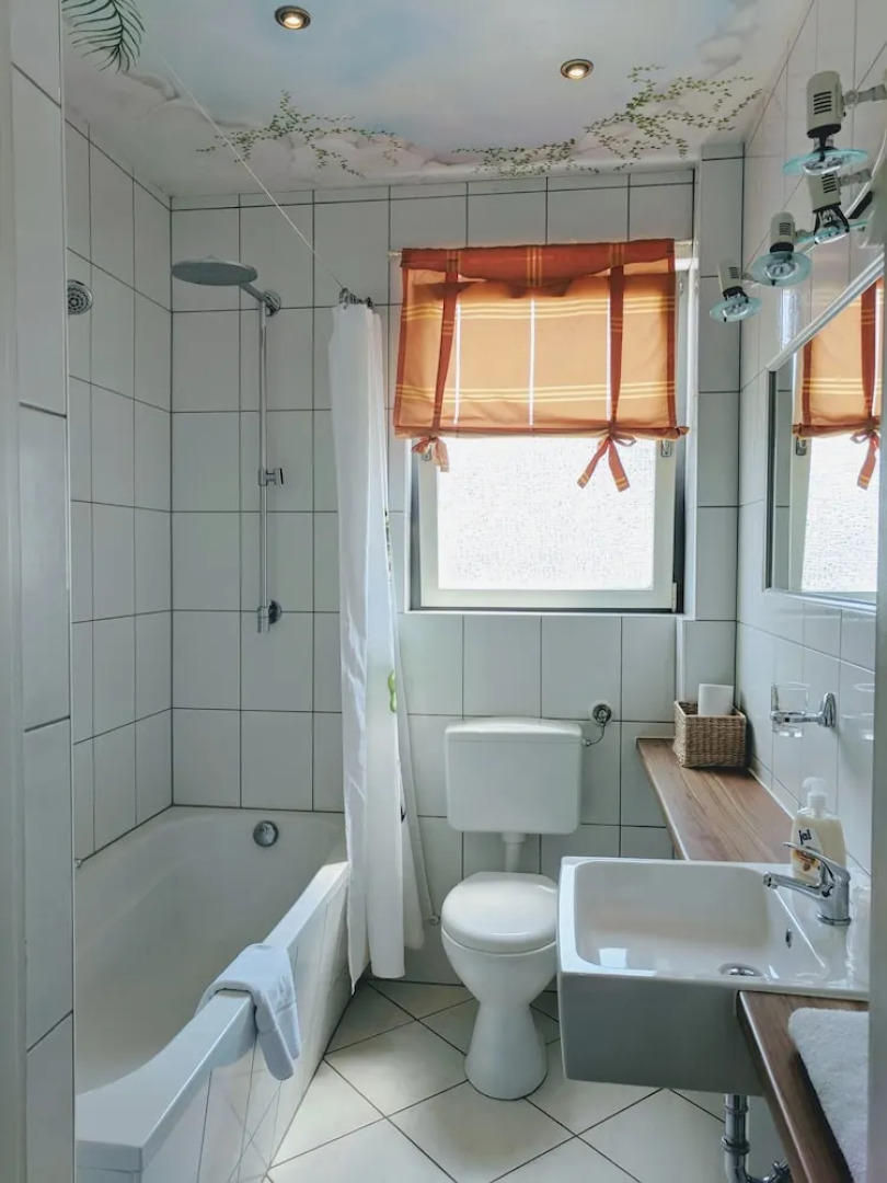 Apartmenthaus am Rhein