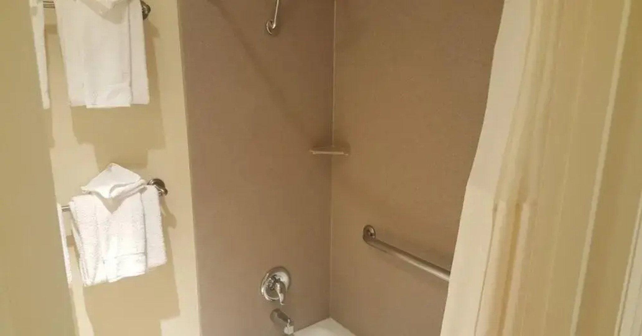 GetAways at the Lodge at Kingsbury Crossing