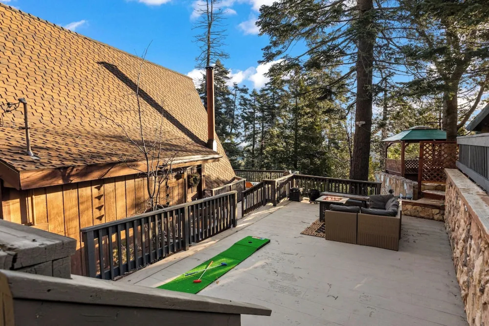 The Tranquil Pines A-frame Cabin Spectacular Views!