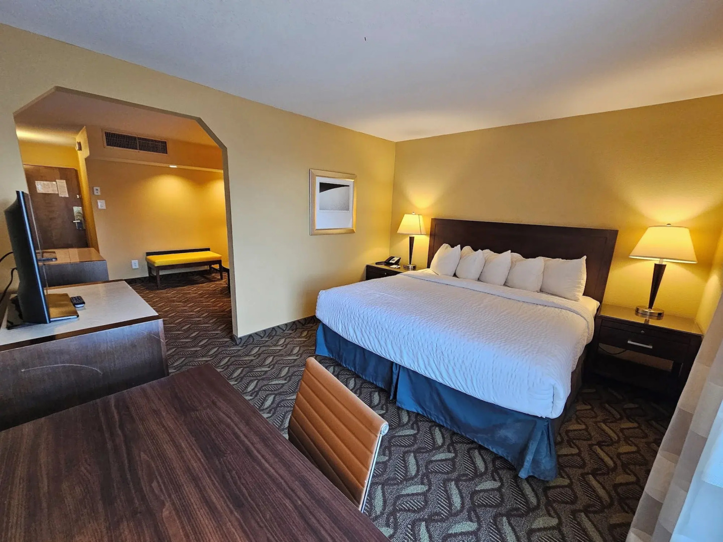Clarion Inn & Suites Roswell