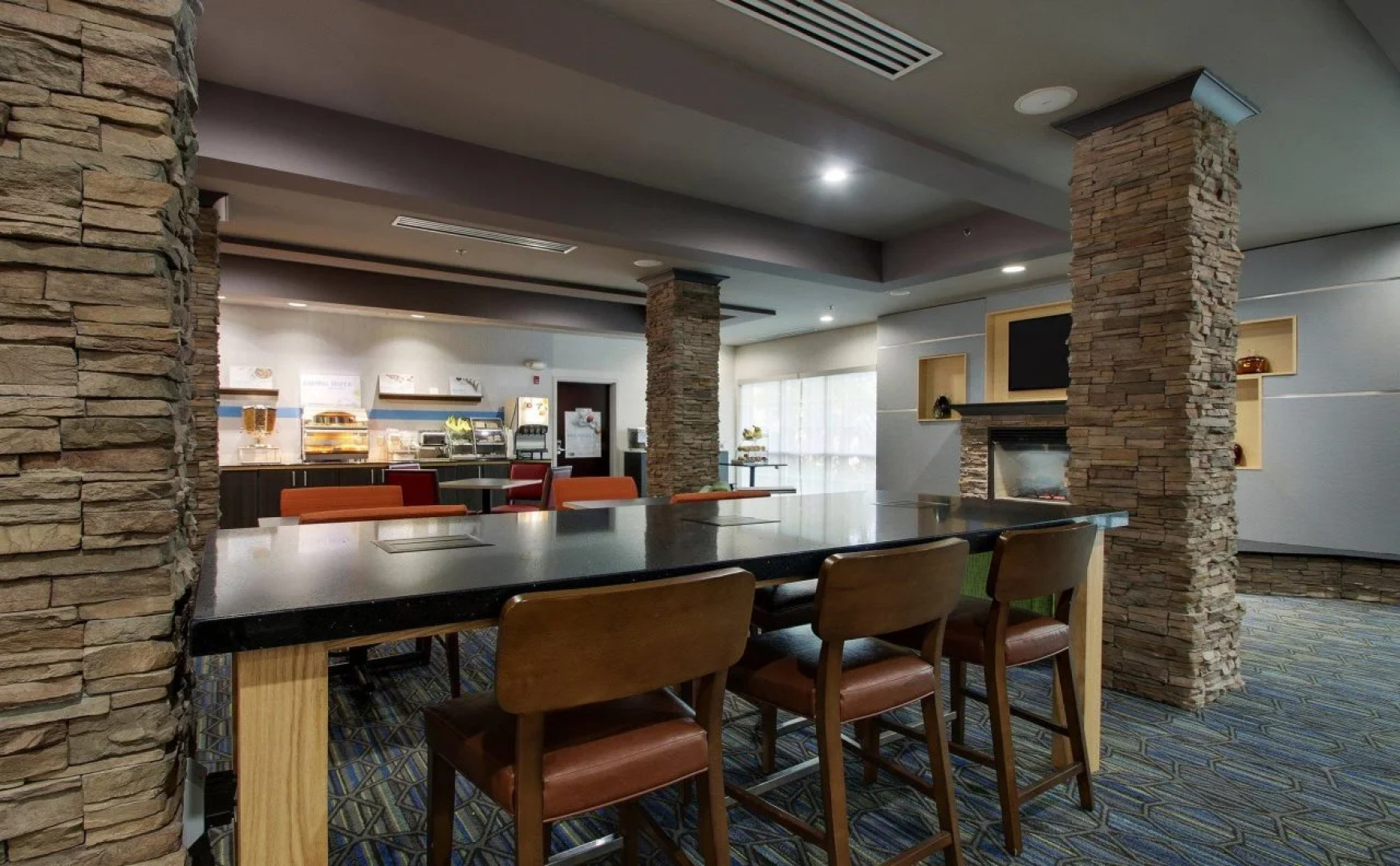 Holiday Inn Express Hotel & Suites Middleboro Raynham by IHG