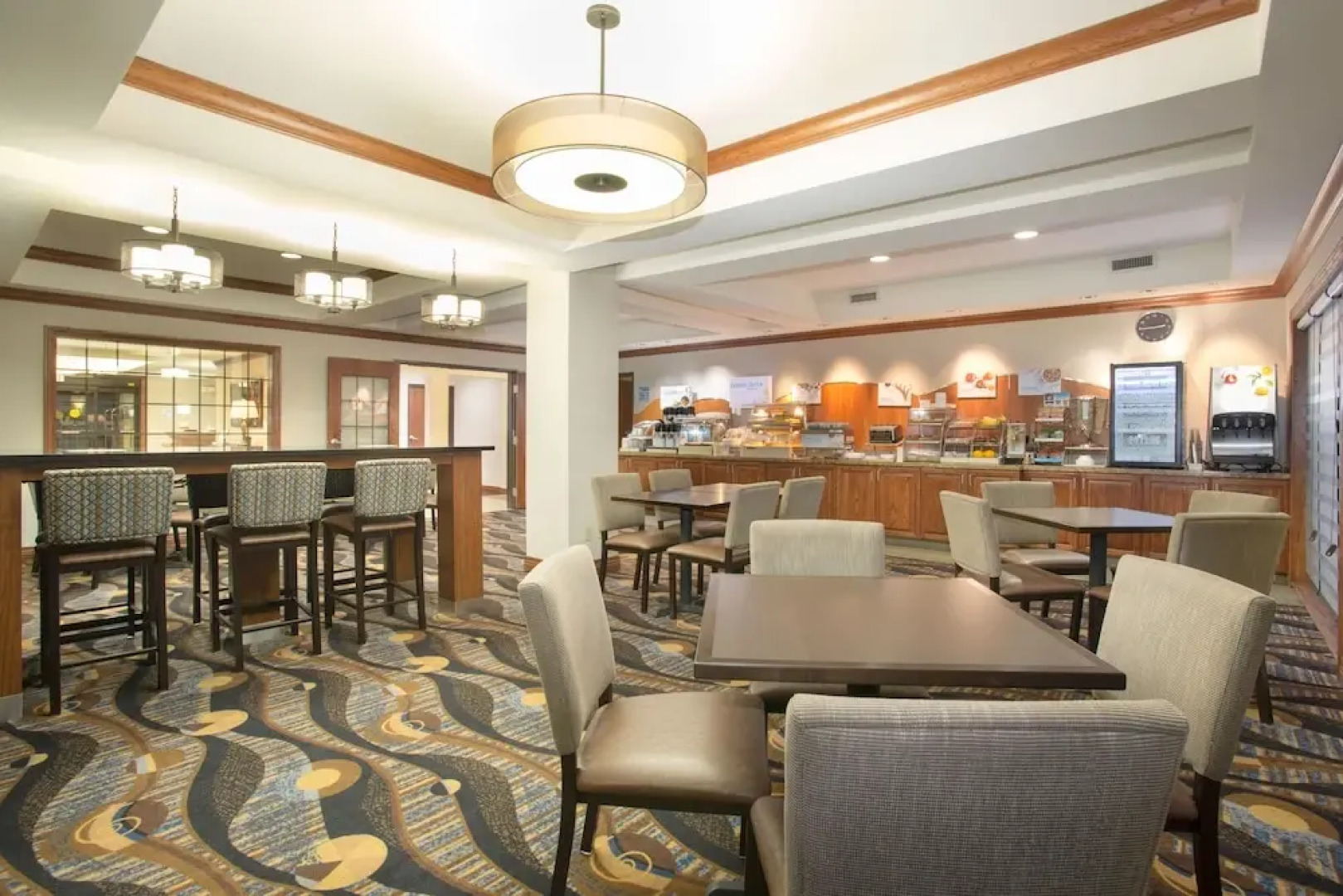 Holiday Inn Express Hotel & Suites Concordia US81