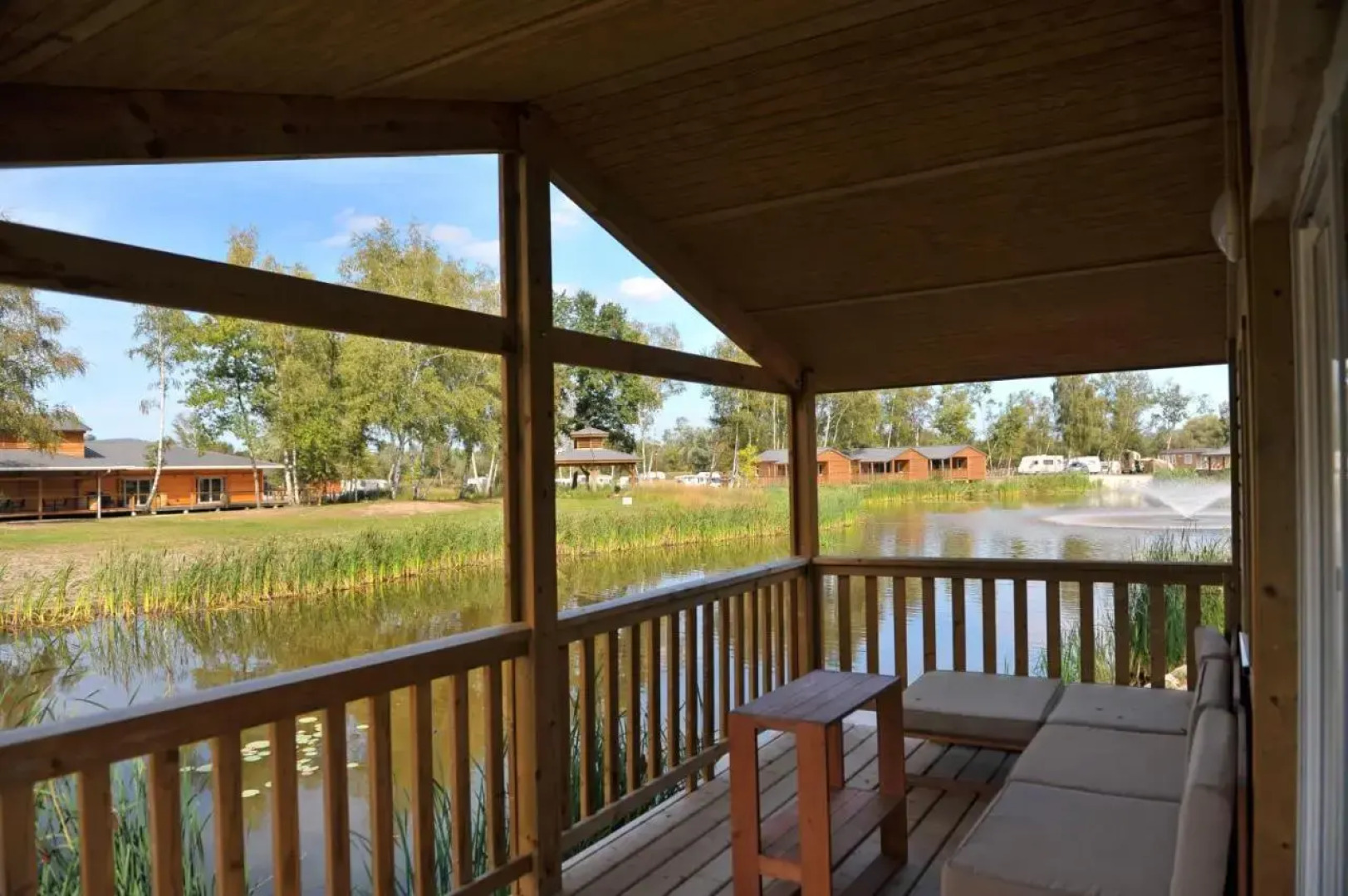 Mobil Home XXL2 4 chambres - Camping Bordeaux Lac