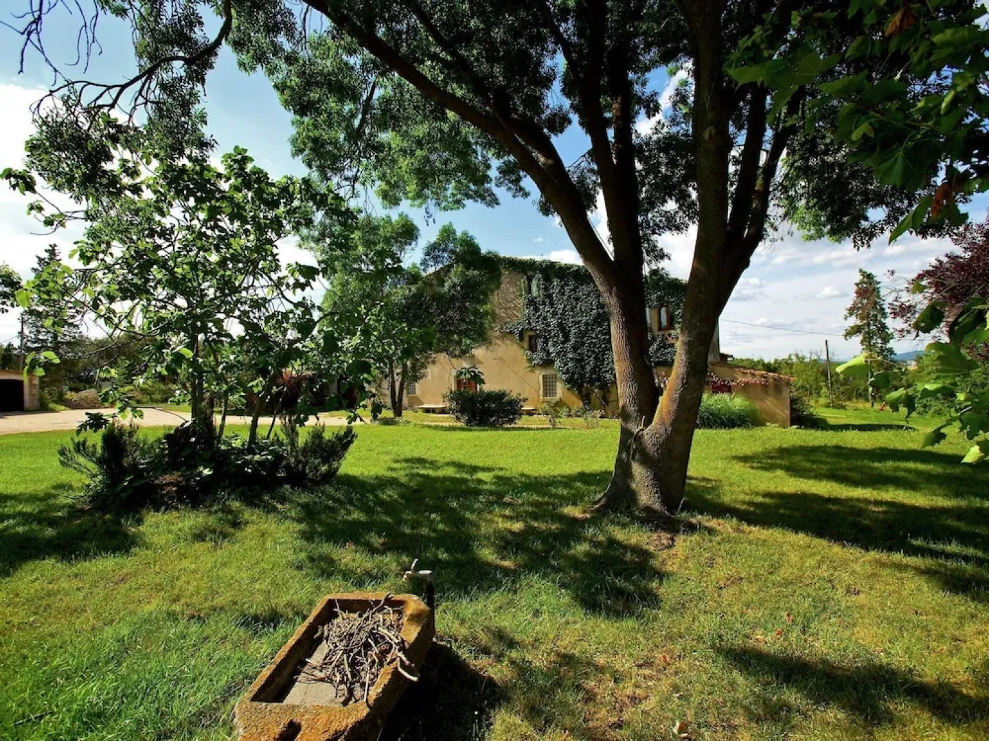 Scenic Mansion in Sant Andreu Salou near Forest