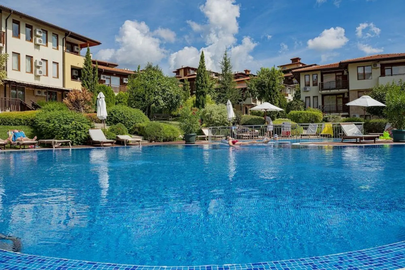 Menada Garden of Eden