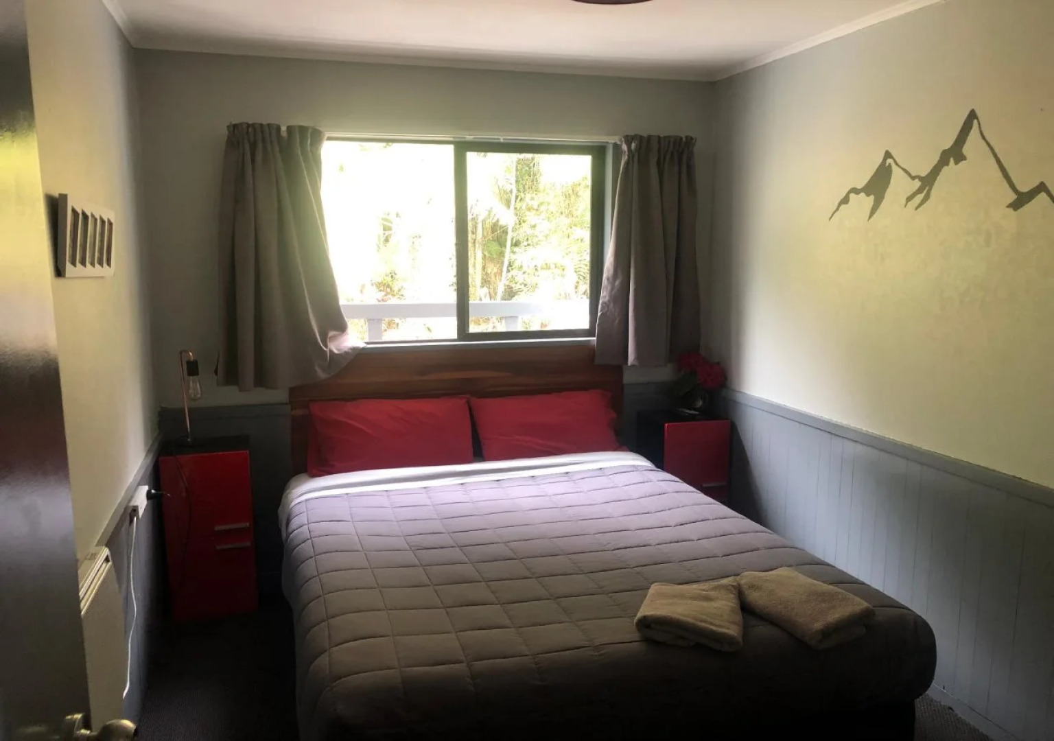 Ivory Towers Backpackers Lodge