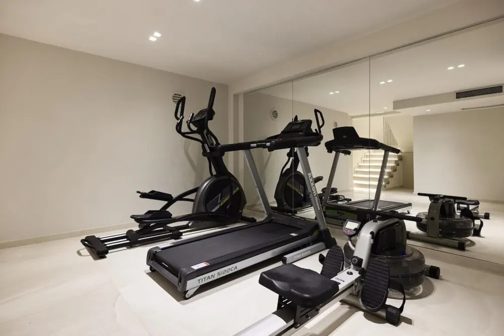 Melitina - Beautiful Waterfront 3 bed Room Villa